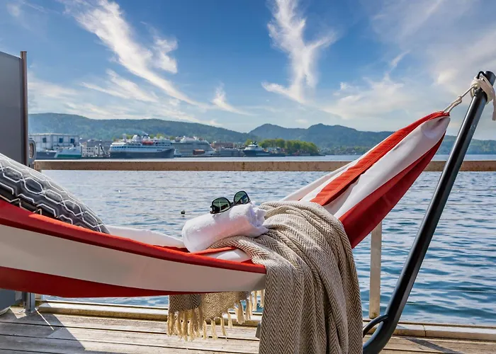 דירה New! Sea Front Apt. With Terrace Above The Sea! *