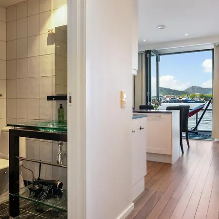 Appartement New! Sea Front Apt. With Terrace Above The Sea! Bergen